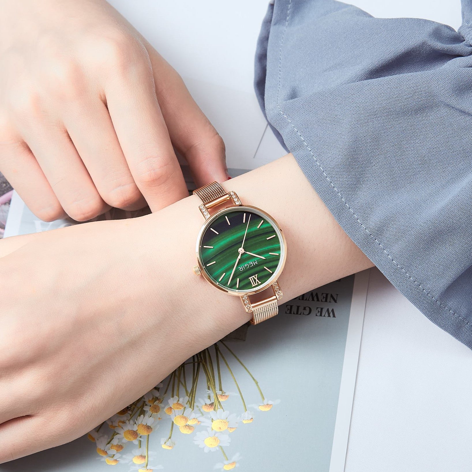 MEGIR Fashion Quartz Women Bracelet Watches Luxury Casual Ladies Dress Clock Female Steel Mesh Band Wristwatch Relogio Feminino 7002
