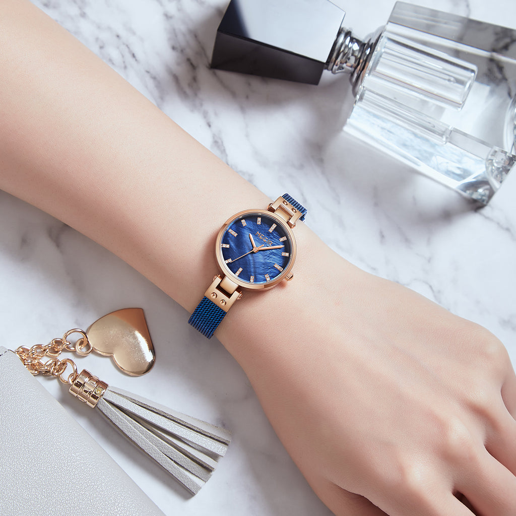 MEGIR Watches for Women Top Brand Fashion Ladies Wristwatch Waterproof Female Quartz Luxury Watch Montre Femme 7025